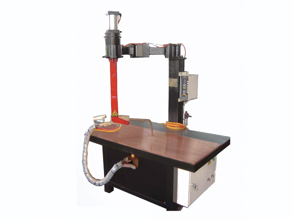 Joint type non-mark  platform spot welding machine